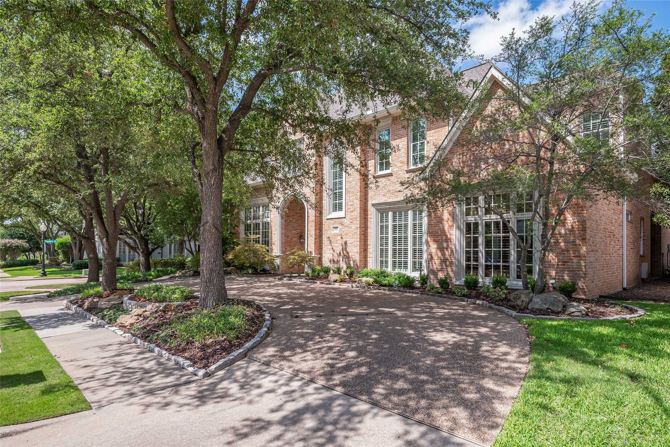 photo 3: 1401 Eastwick Lane, Plano TX 75093