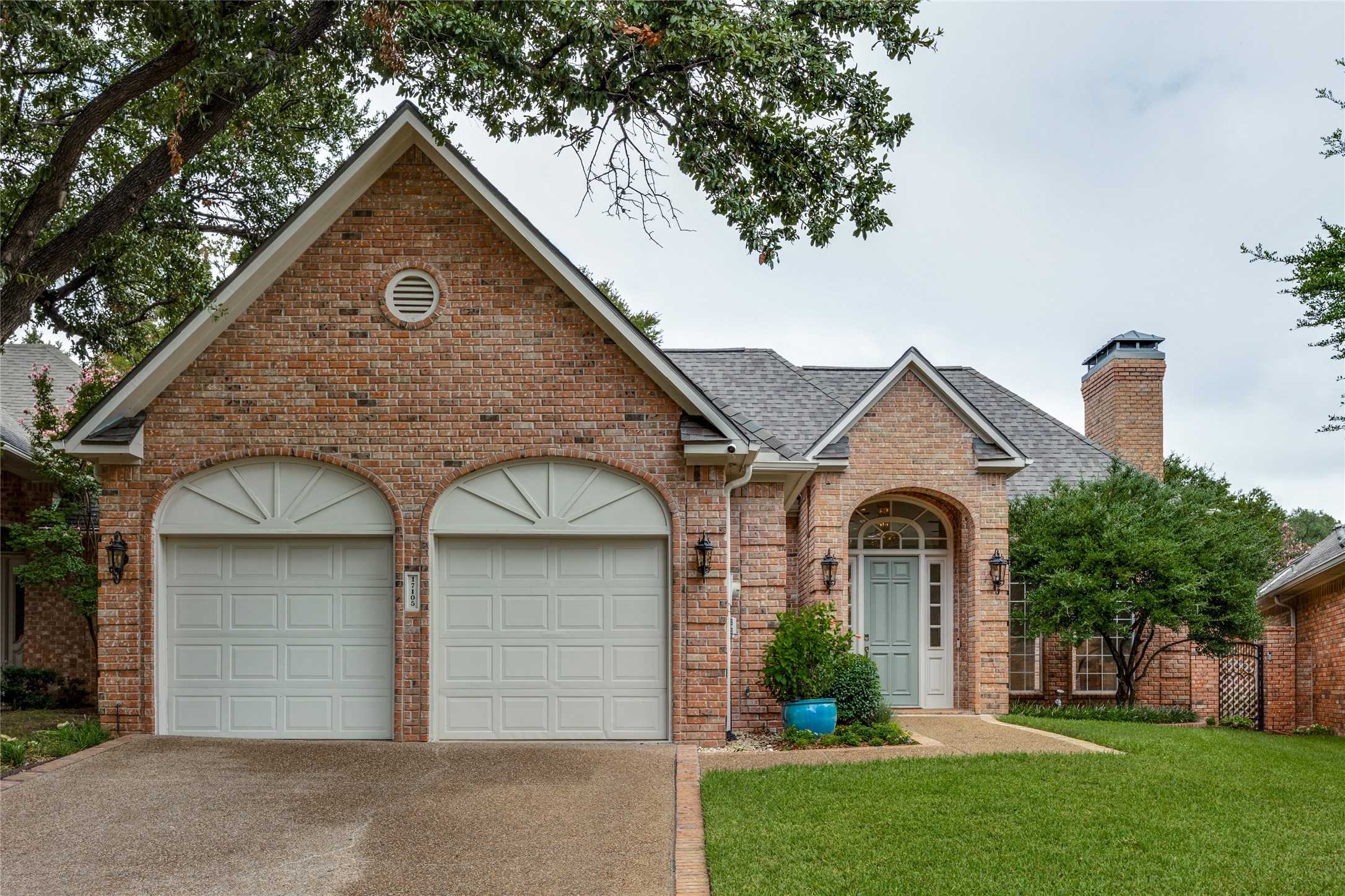 photo 1: 17105 Vista Tree Circle, Dallas TX 75248