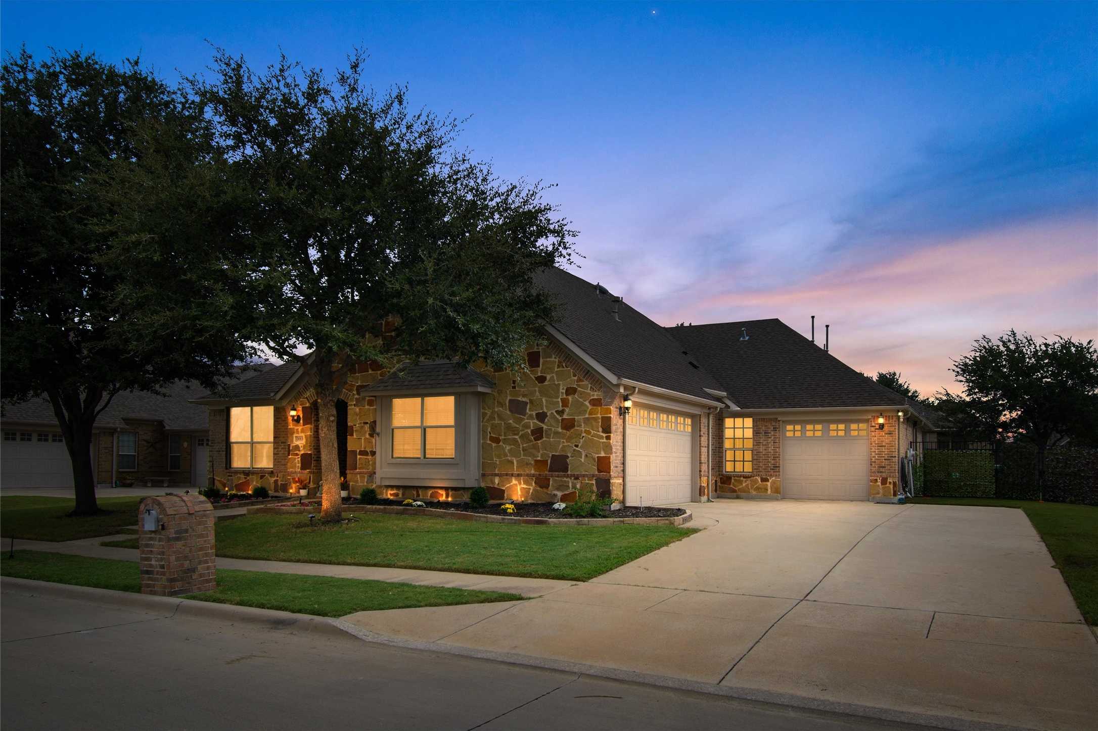 photo 1: 7013 Four Sixes Ranch Road, North Richland Hills TX 76182