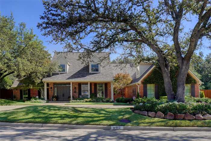 photo 2: 17512 River Hill Drive, Dallas TX 75287