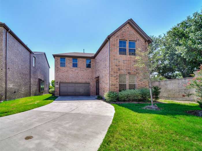 photo 2: 240 Harper Street, Irving TX 75063