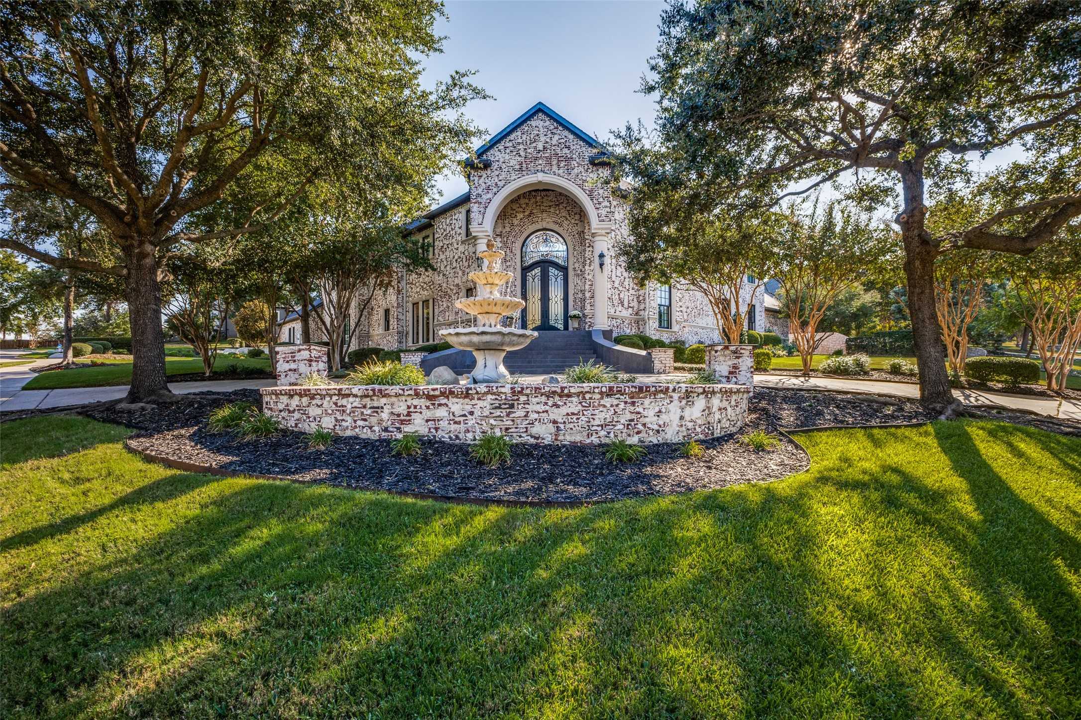 photo 1: 5214 Lake Forest Drive, Rowlett TX 75088