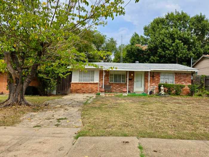 photo 1: 4307 Bonham Street, Dallas TX 75229