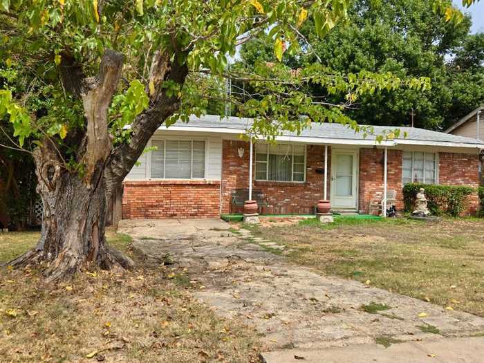 photo 3: 4307 Bonham Street, Dallas TX 75229