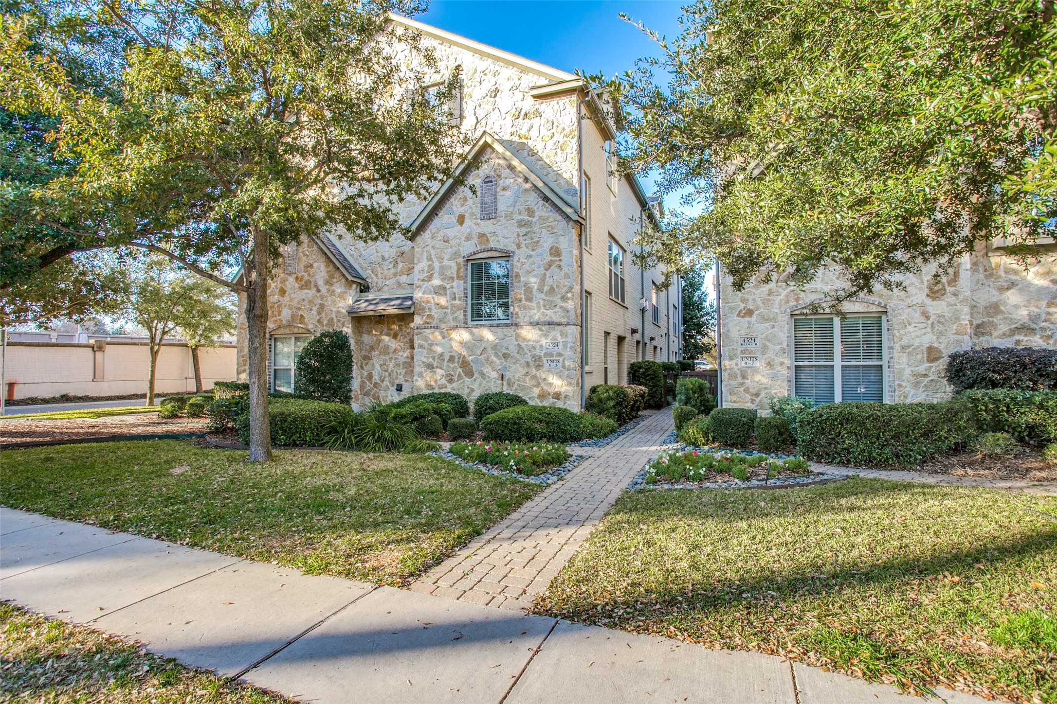 photo 2: 4524 Emerson Avenue Unit 2, University Park TX 75205