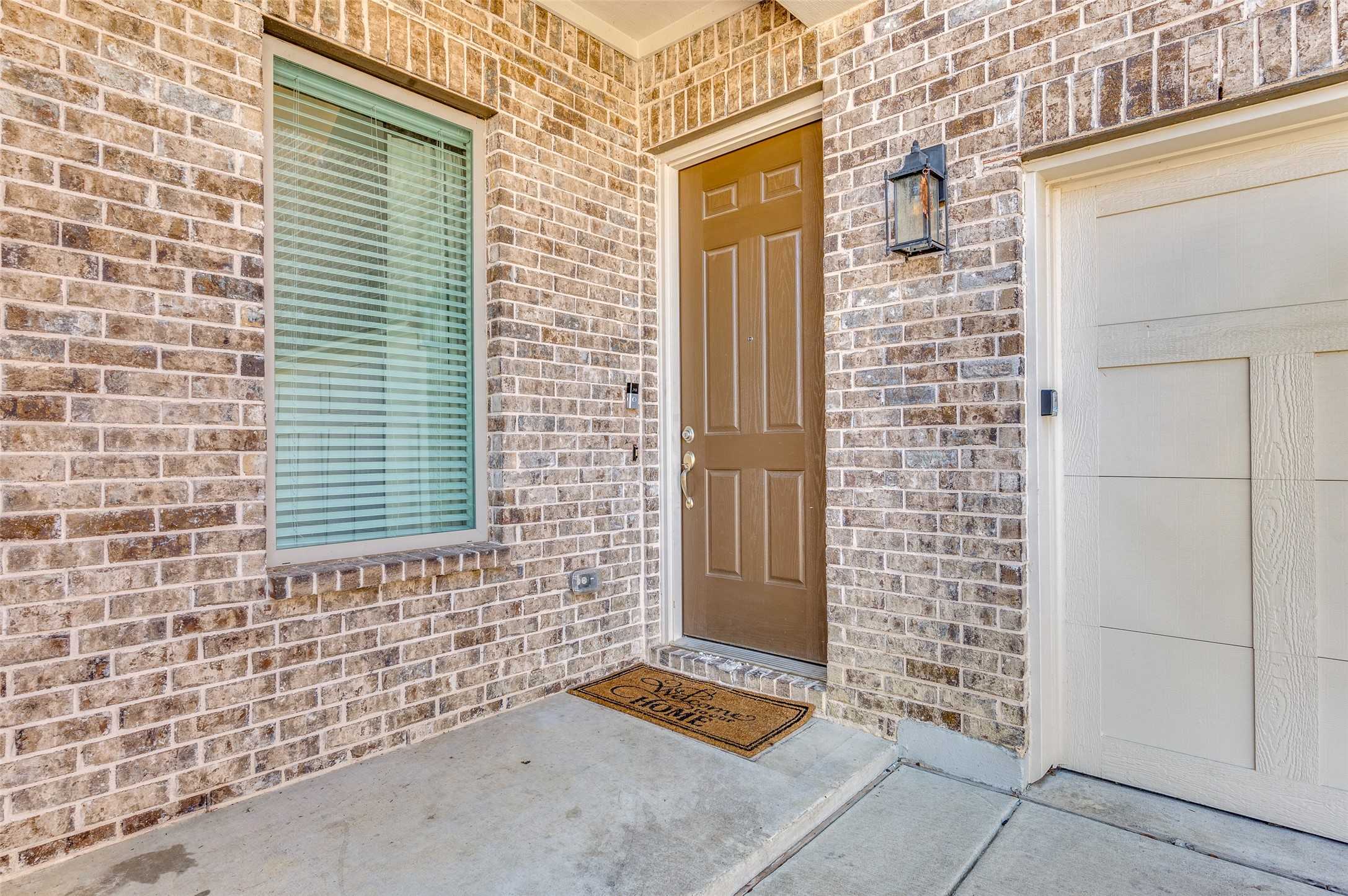 photo 3: 9839 Romo Street, Irving TX 75063