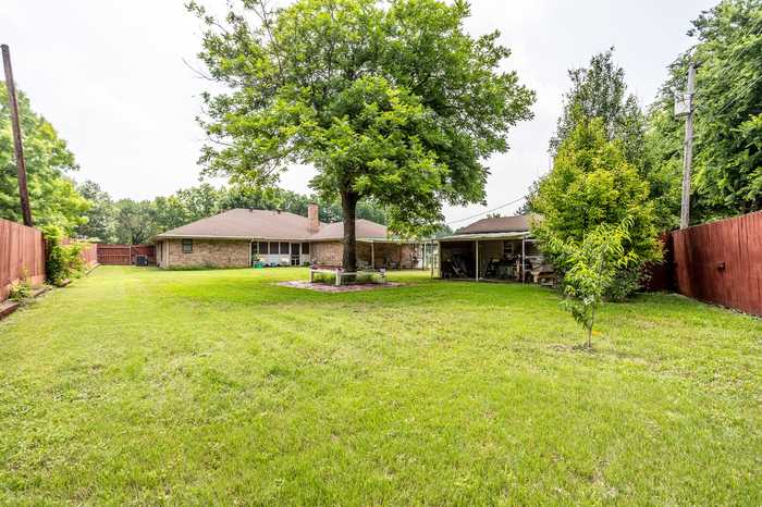 photo 2: 181 Southwood Drive, Lancaster TX 75146