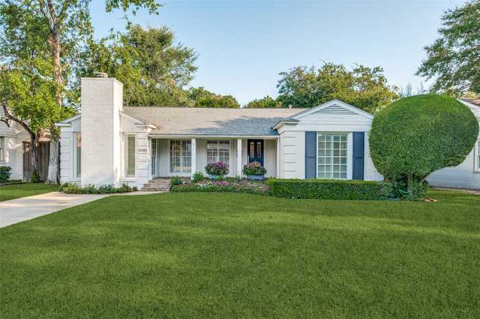 photo 1: 5743 Bryn Mawr Drive, Dallas TX 75209