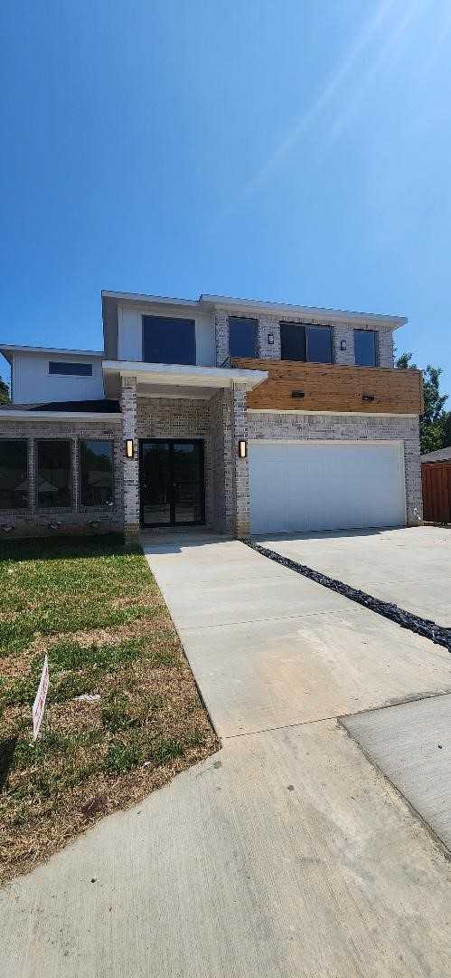 photo 1: 3338 Sylvan Avenue, Dallas TX 75212