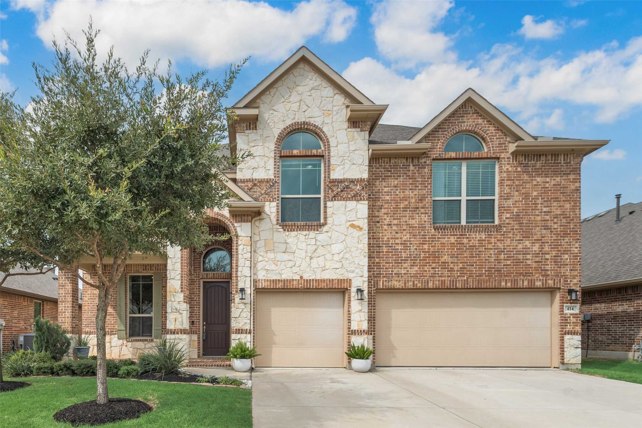 photo 2: 414 Traveller Street, Hickory Creek TX 75065