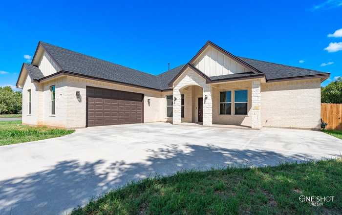 photo 2: 802 Waters Edge Drive, Abilene TX 79602