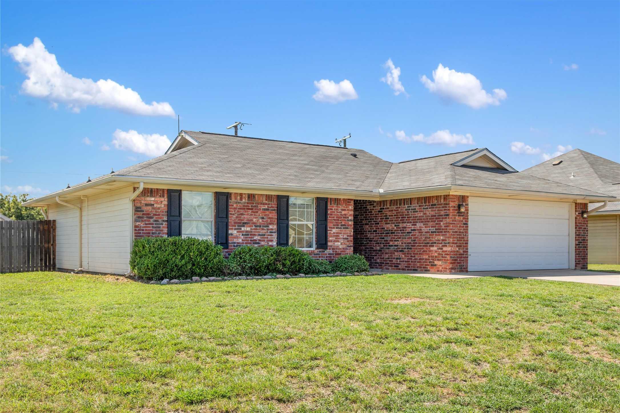 photo 2: 2207 8th Street, Brownwood TX 76801