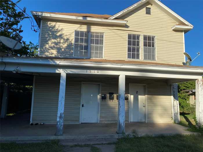 photo 1: 1510 3rd Street, Brownwood TX 76801