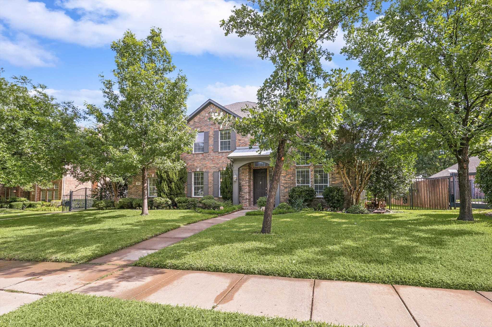 photo 3: 1320 Briar Ridge Drive, Keller TX 76248