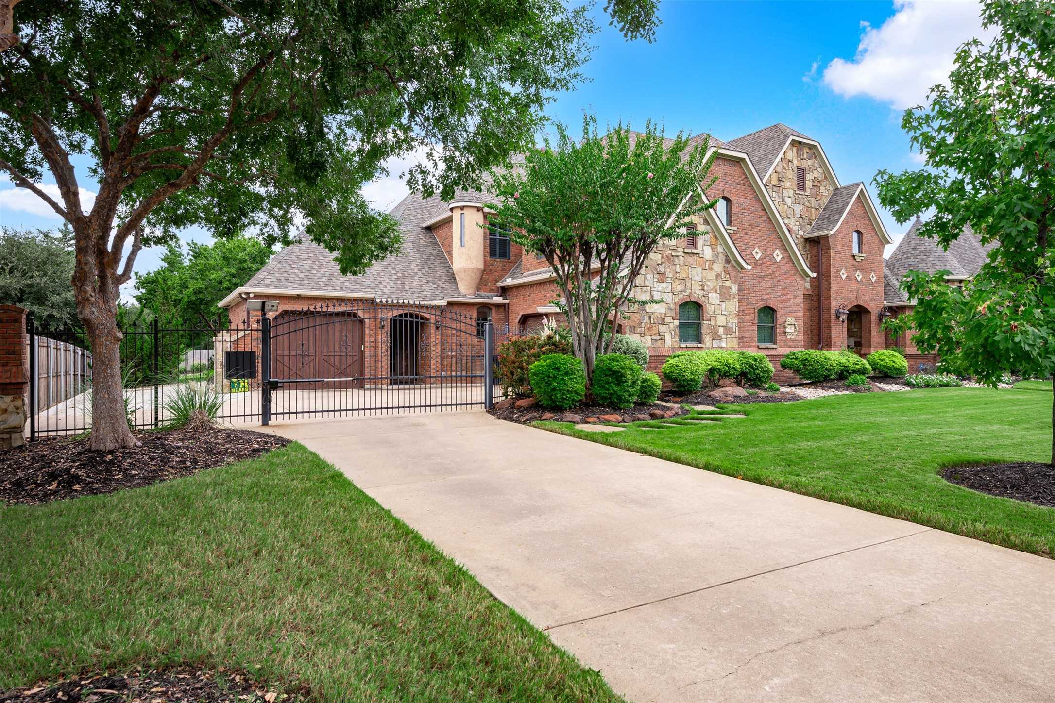 photo 3: 1412 Danbury Parks Drive, Keller TX 76248