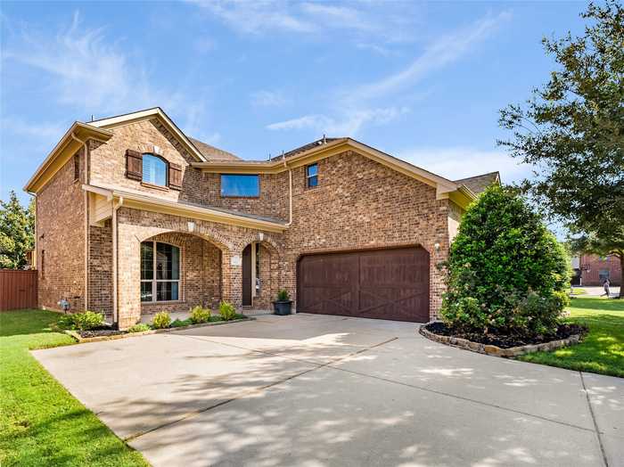 photo 1: 623 Rockhurst Trail, Keller TX 76248