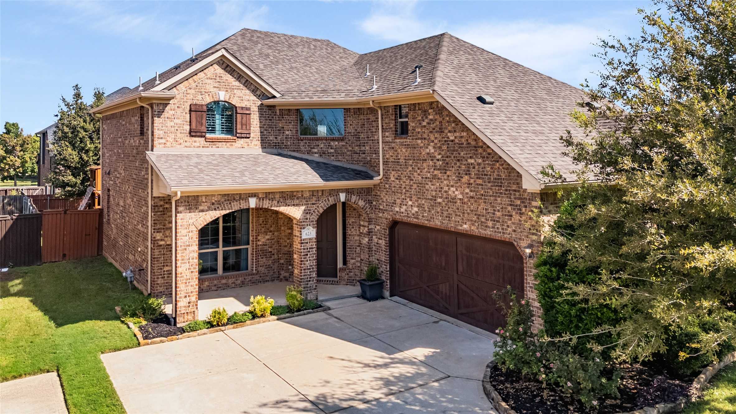 photo 2: 623 Rockhurst Trail, Keller TX 76248