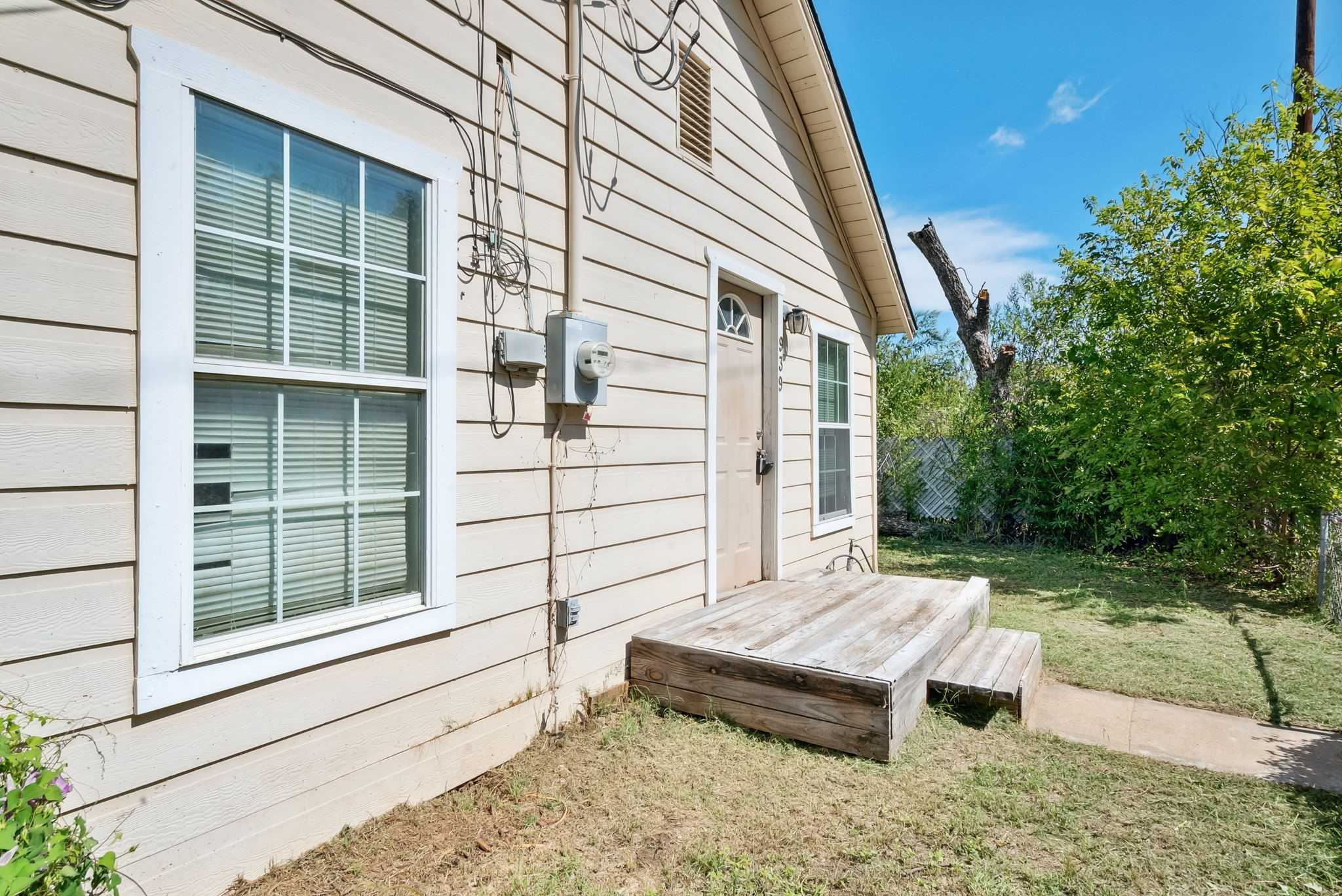 photo 3: 939 W Green Street, Stephenville TX 76401