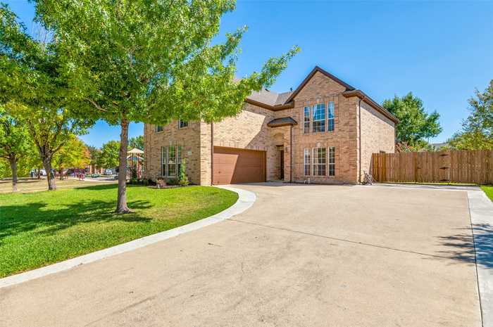 photo 1: 414 Ridgegate Drive, Keller TX 76248