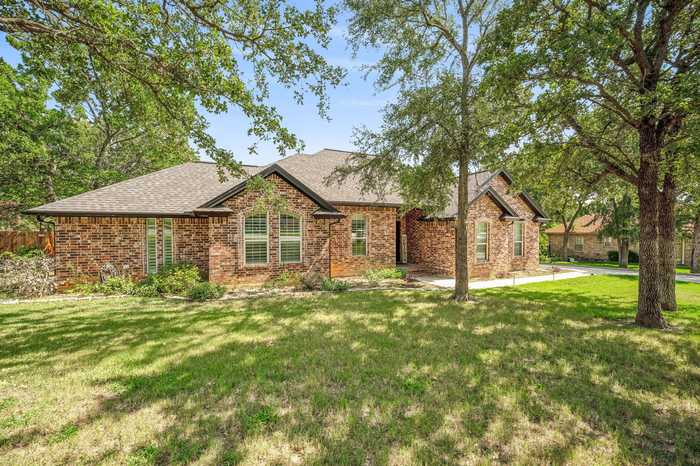 photo 1: 250 Bridle Path Drive, Stephenville TX 76401