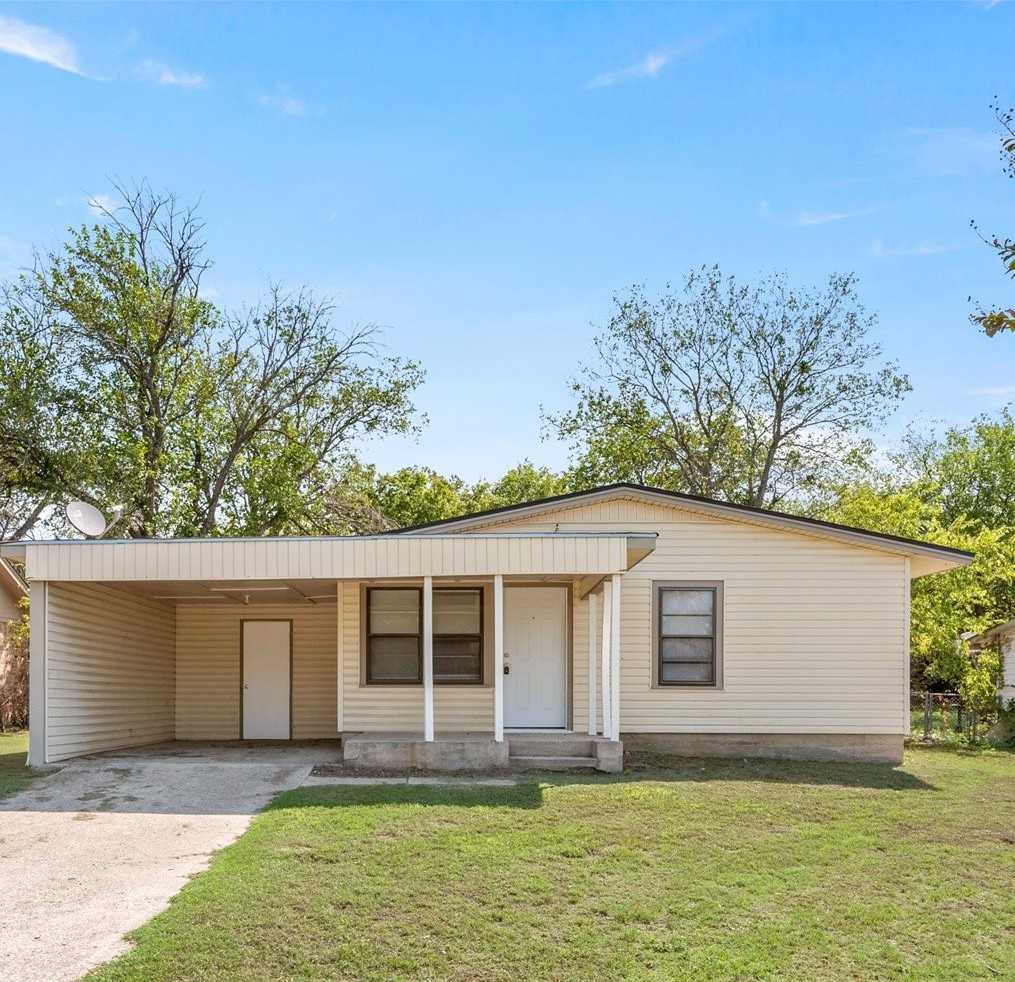 photo 1: 1704 N Trinity Street, Decatur TX 76234