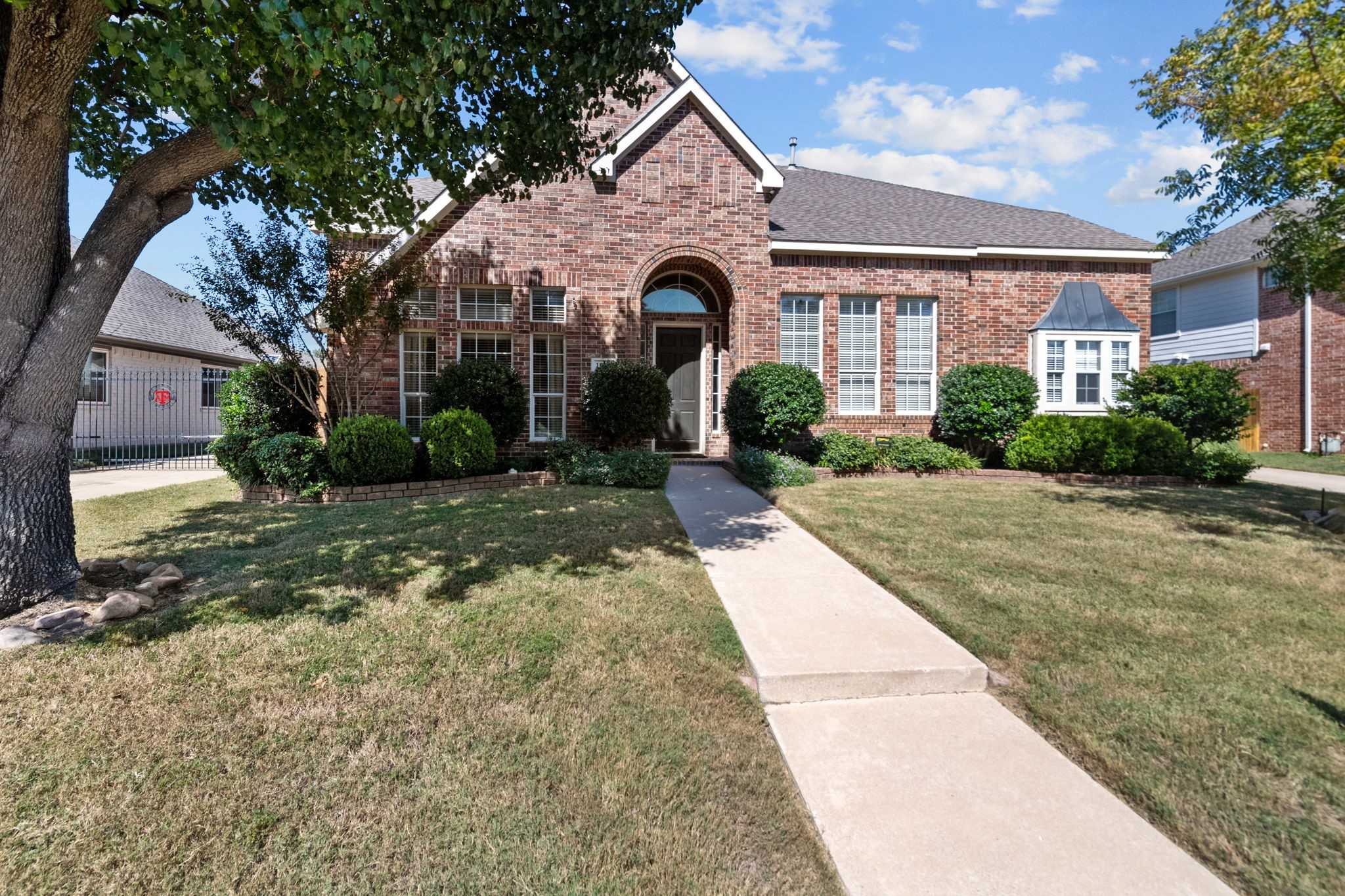 photo 1: 1805 Green Trail, Keller TX 76248