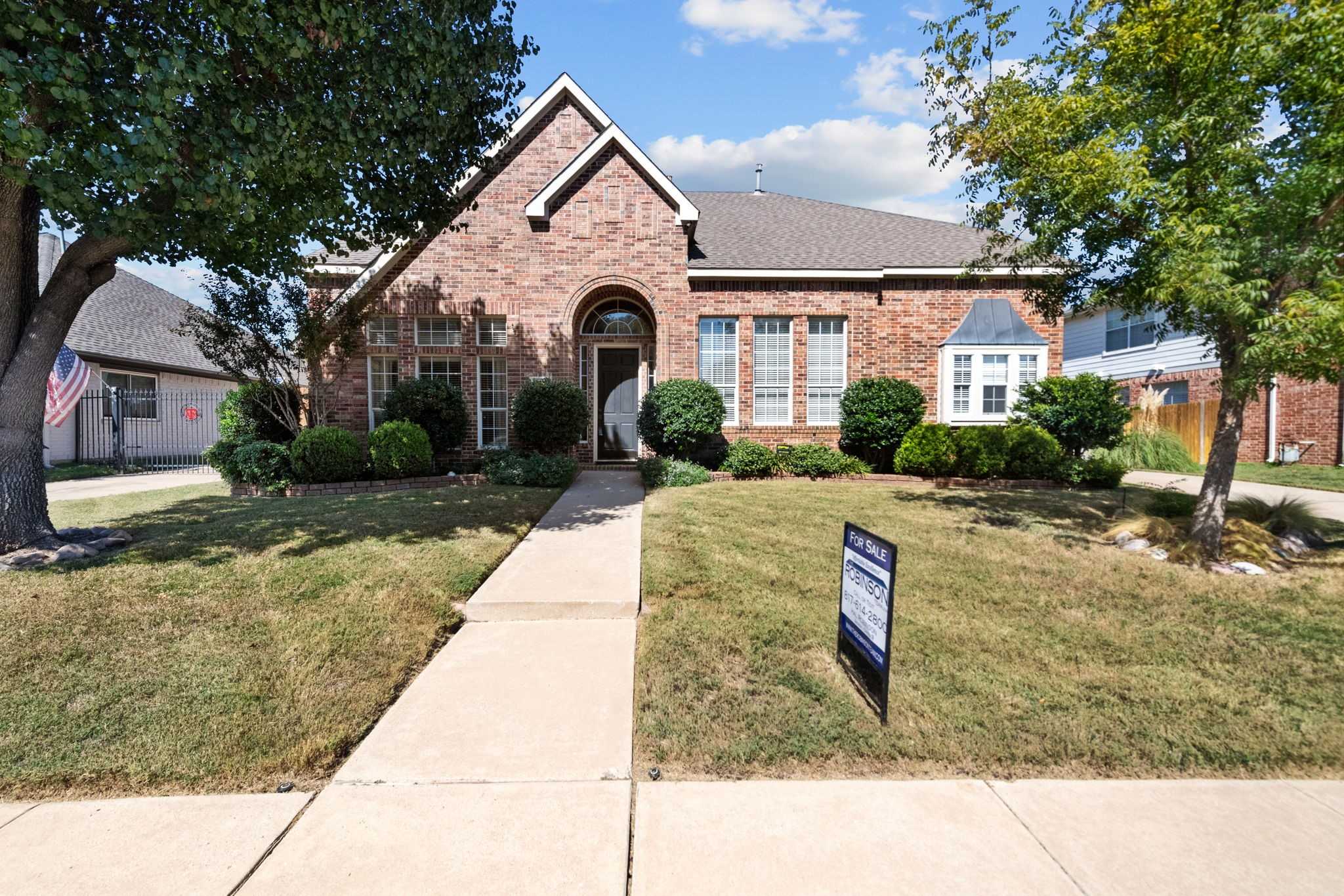 photo 2: 1805 Green Trail, Keller TX 76248