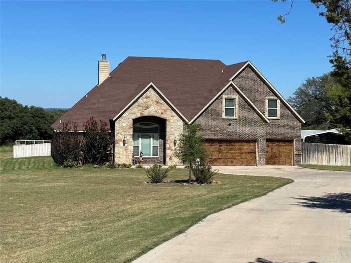 photo 1: 2105 Hills Court, Stephenville TX 76401