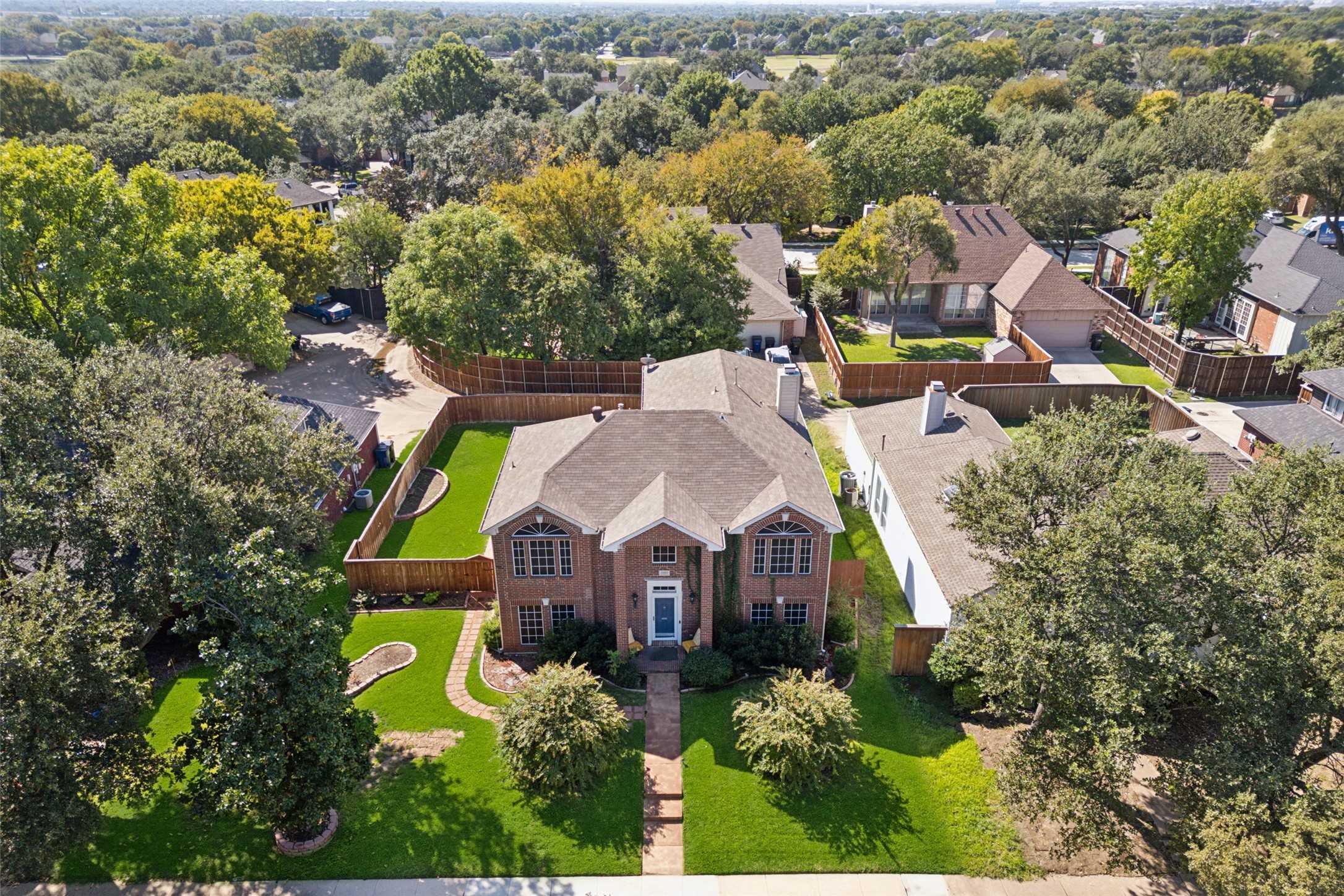 photo 1: 11105 Ormond Lane, Frisco TX 75035