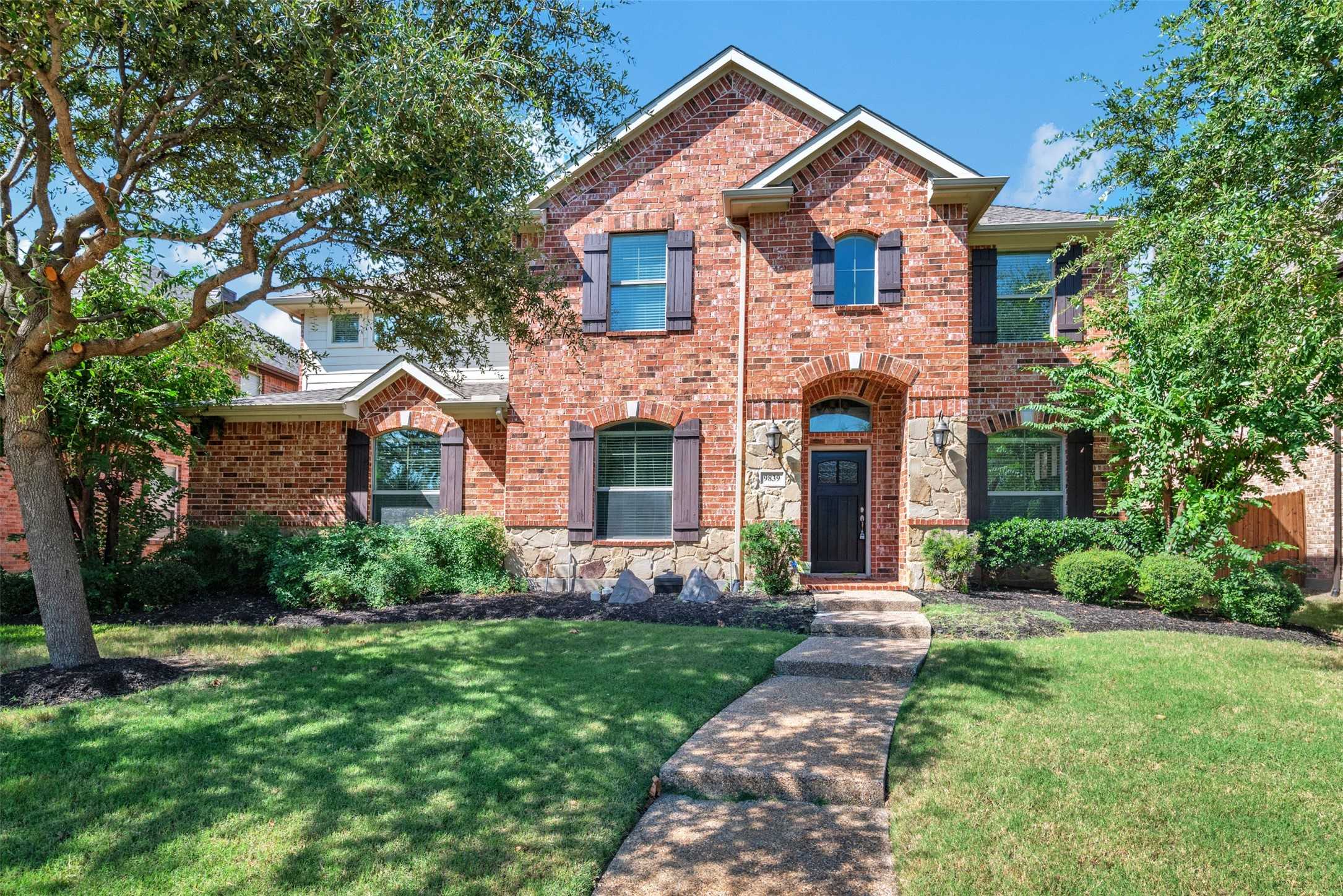 photo 1: 9839 Planters Row Drive, Frisco TX 75033