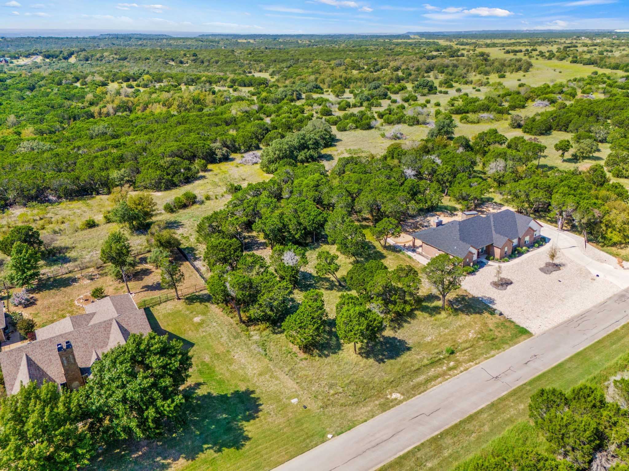 photo 3: 8032 Leven Link Street, Cleburne TX 76033