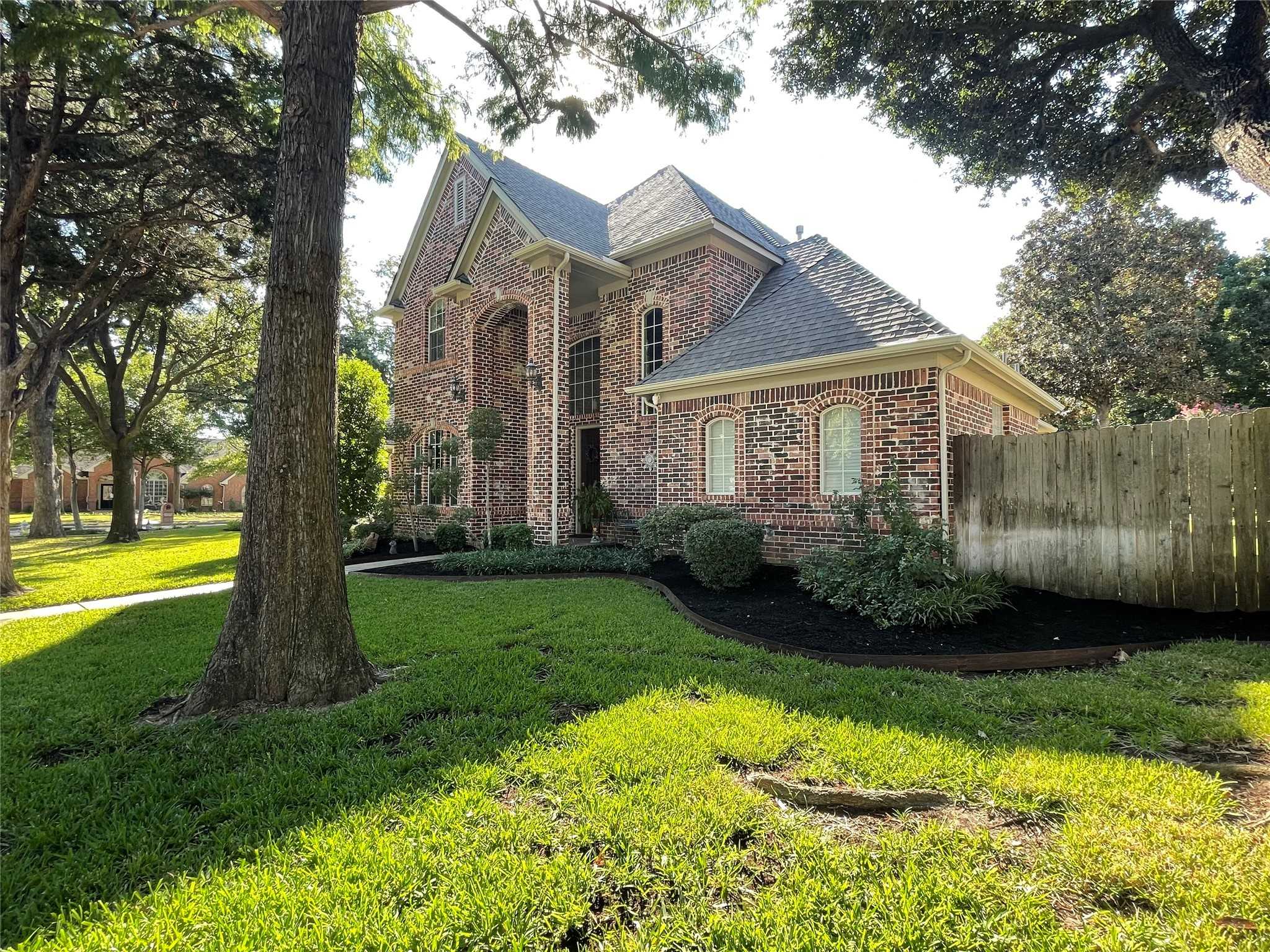 photo 3: 1032 Adonis Drive, Keller TX 76248