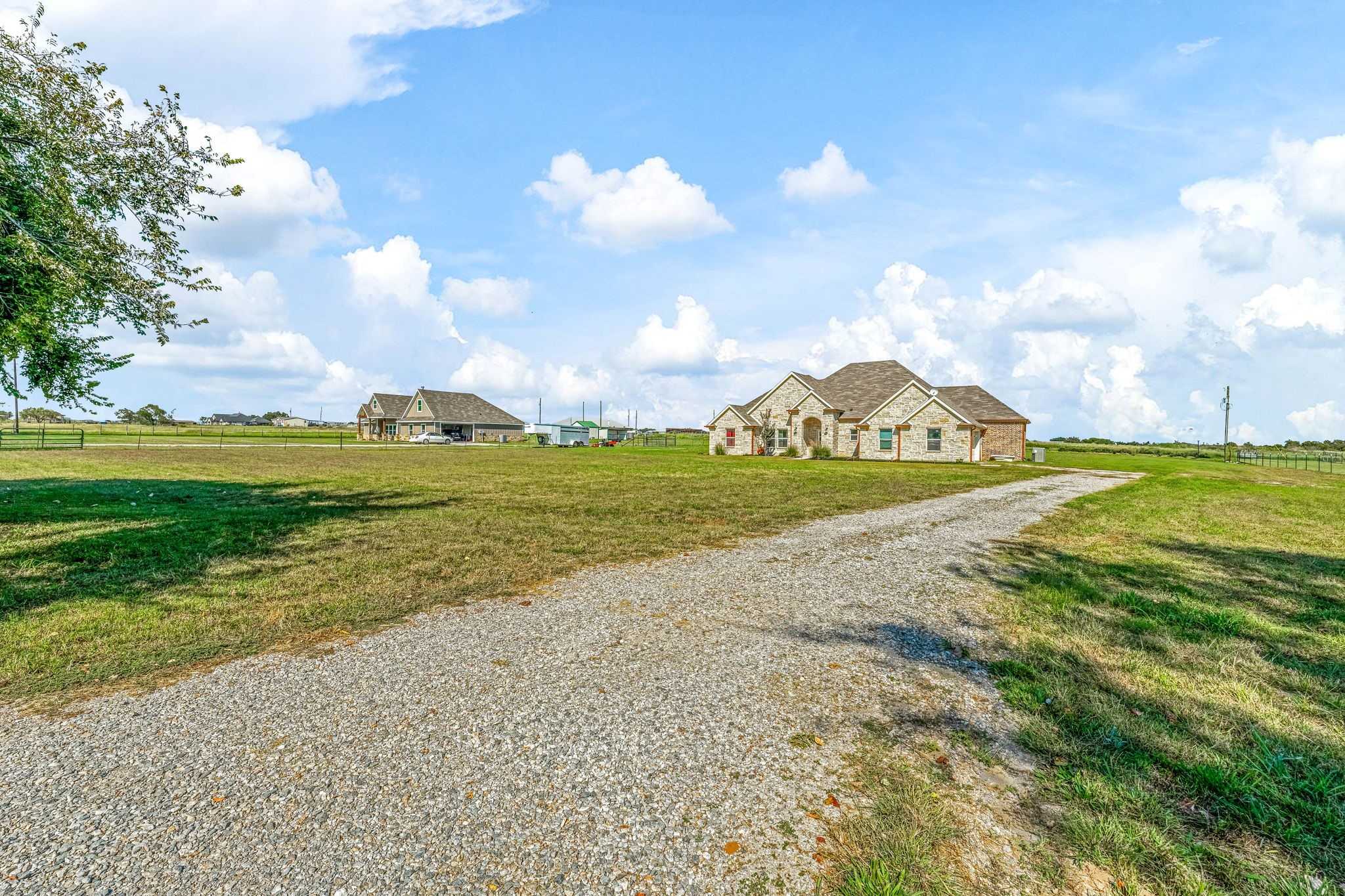 photo 2: 250 County Road 428, Stephenville TX 76401