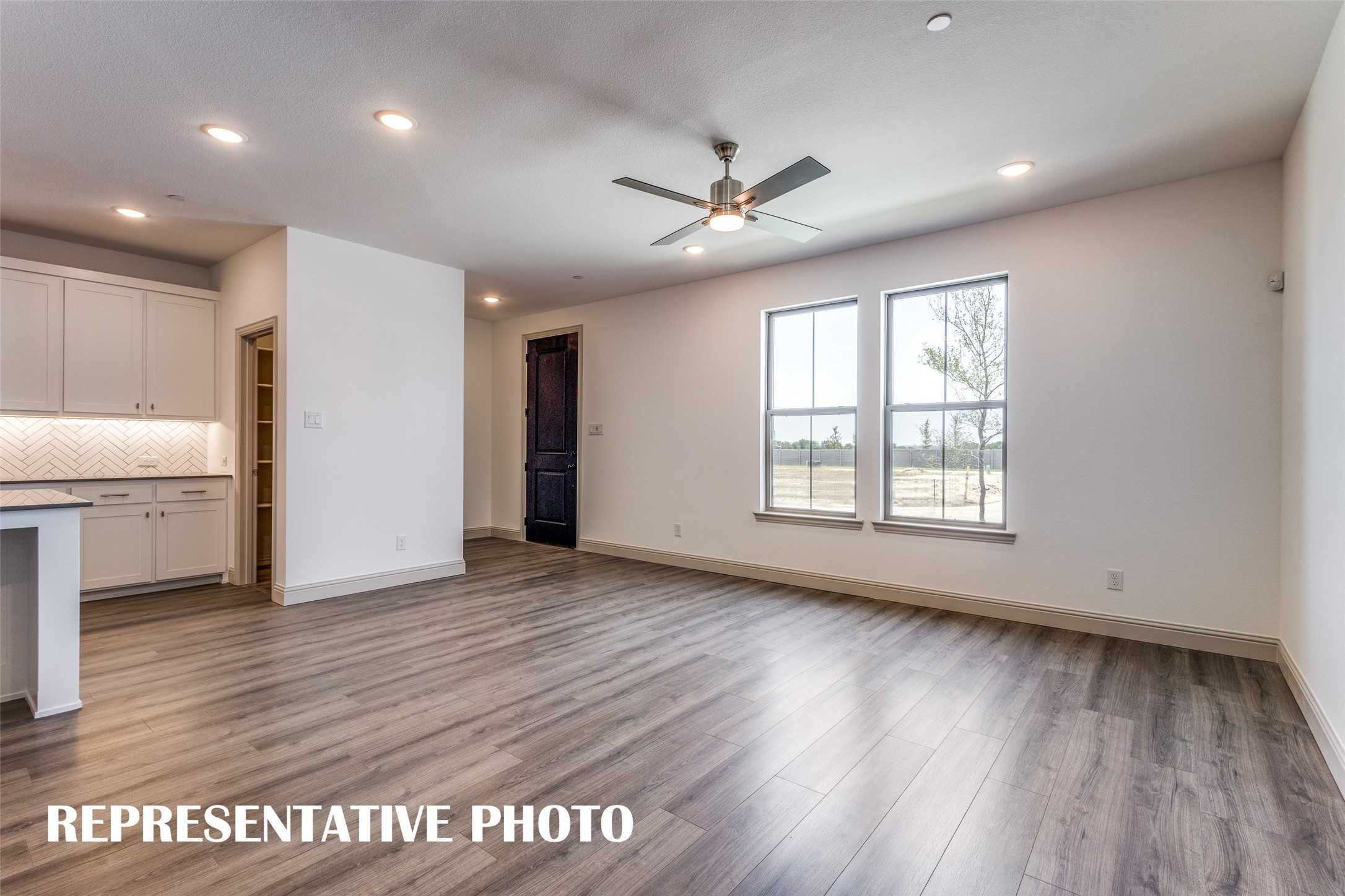 photo 3: 8975 Stablehand Mews, Frisco TX 75034