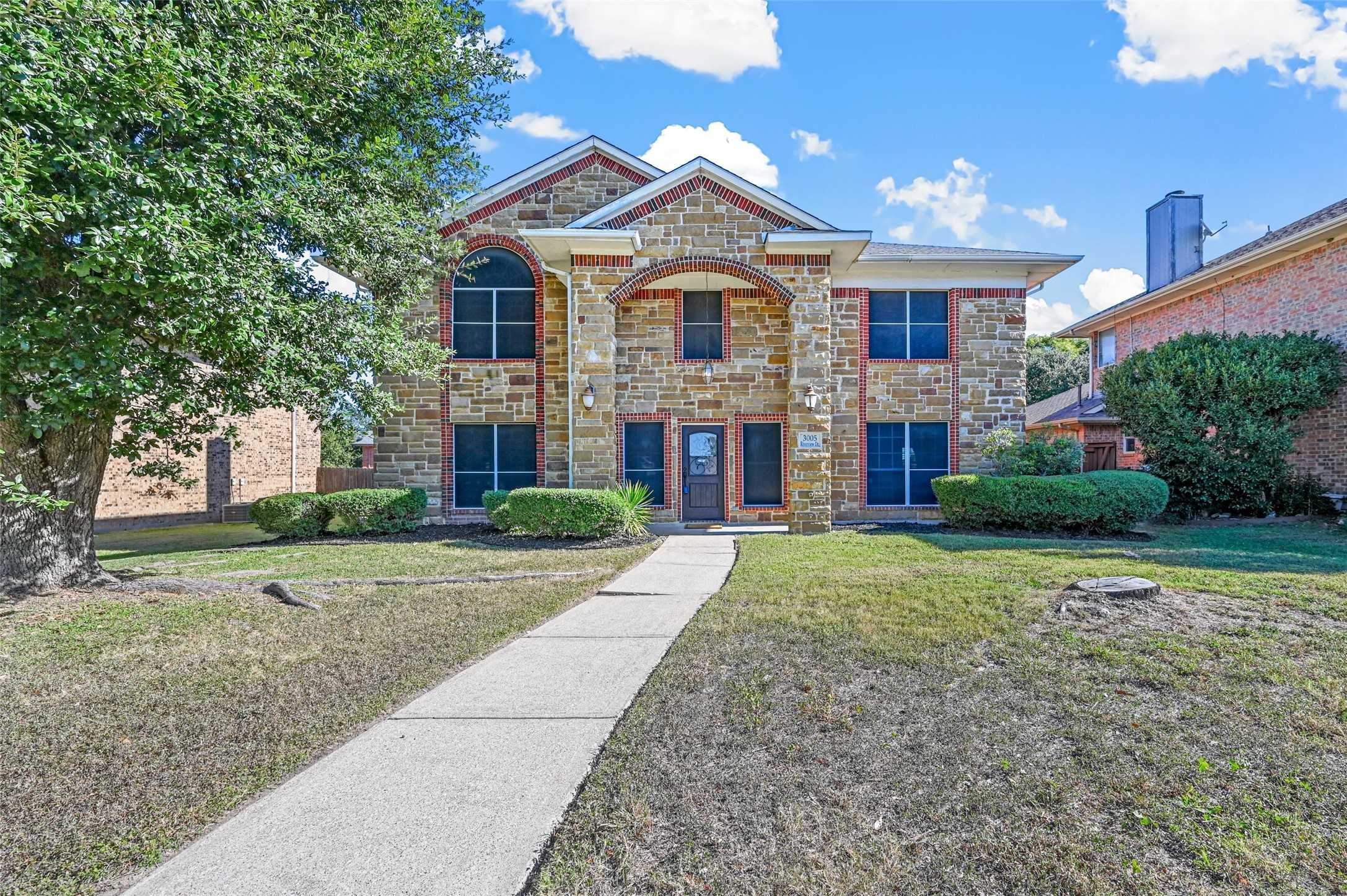 photo 1: 3005 Riverview Drive, Mesquite TX 75181