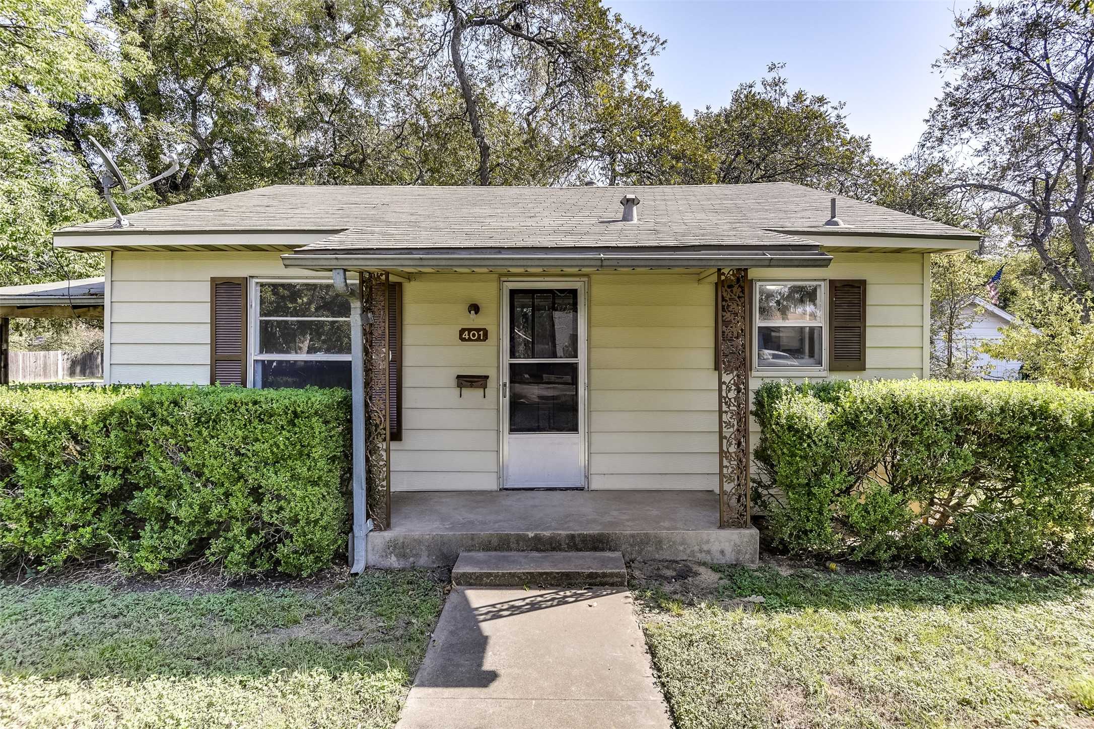 photo 1: 401 Turner Street, Cleburne TX 76033