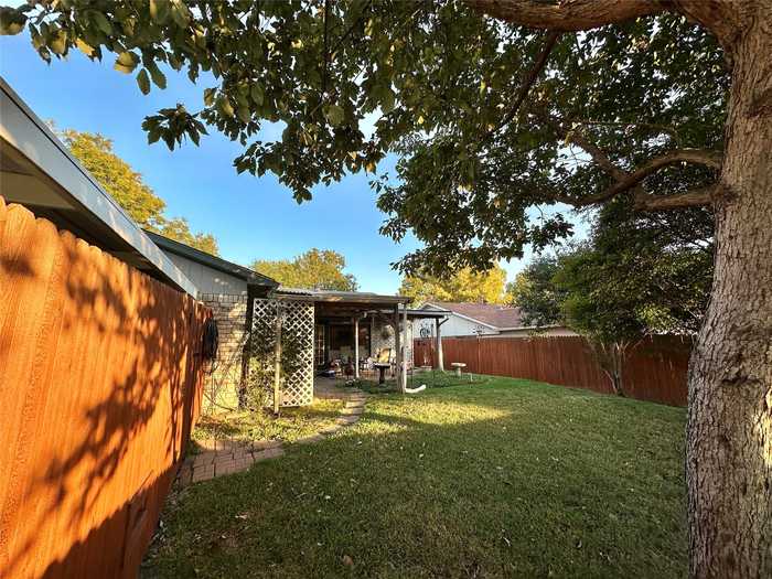 photo 12: 6413 Fallbrook Drive, Garland TX 75043