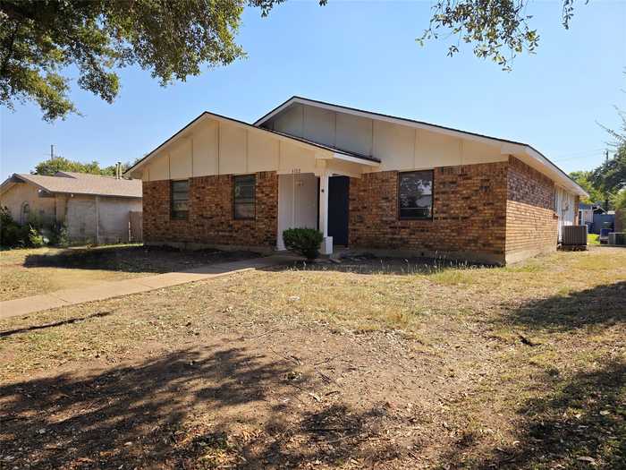 photo 2: 3102 Silverdale Lane, Garland TX 75044