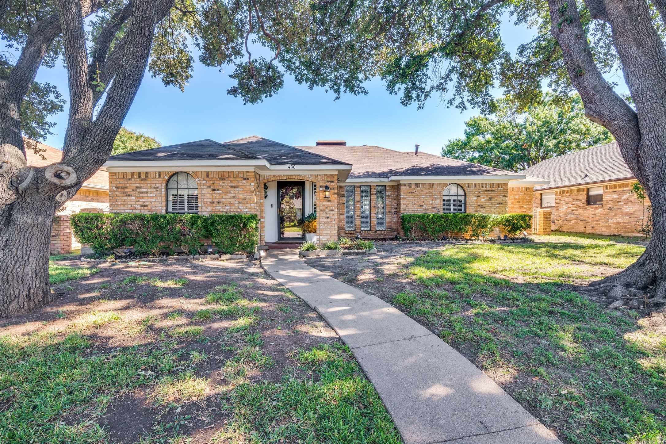 photo 1: 430 Brookfield Drive, Garland TX 75040