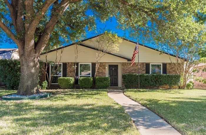 photo 1: 1909 Concho Drive, Garland TX 75040