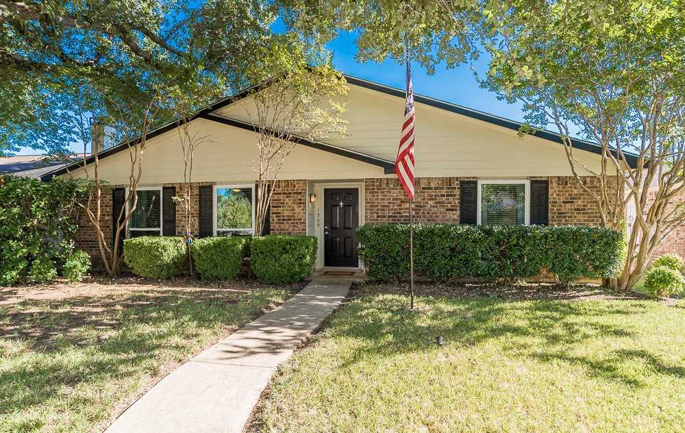 photo 3: 1909 Concho Drive, Garland TX 75040