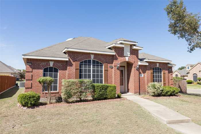 photo 2: 5101 Sarasota Drive, Garland TX 75043