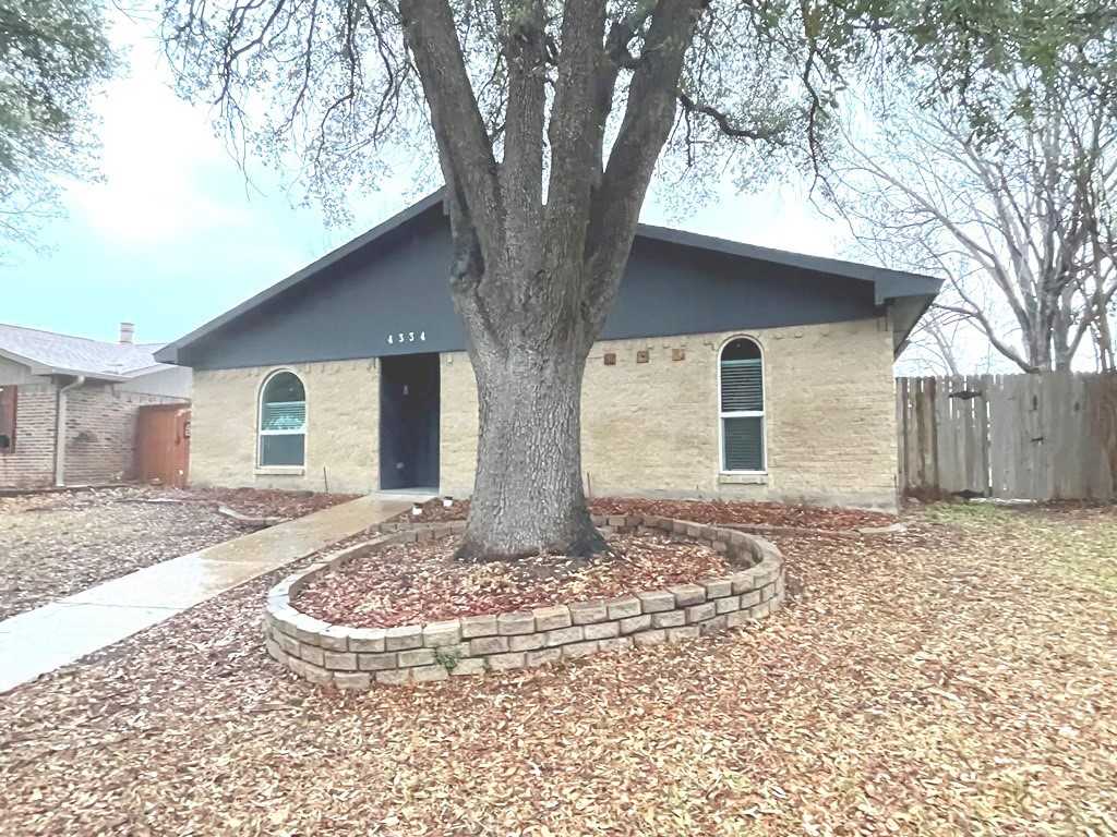 photo 2: 4334 Thicket Drive, Garland TX 75043