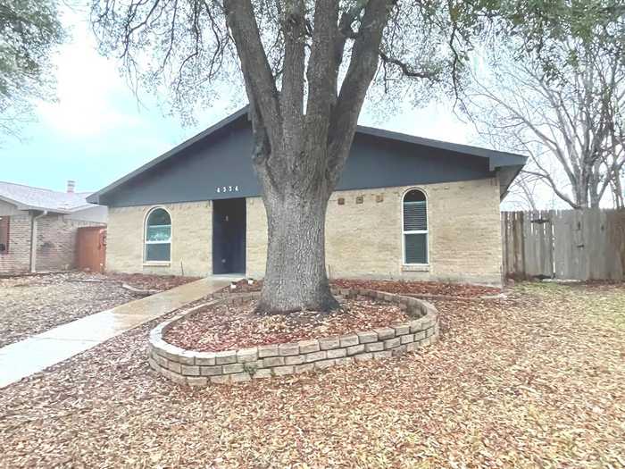 photo 2: 4334 Thicket Drive, Garland TX 75043