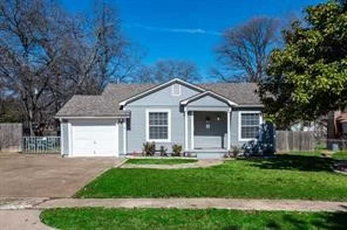 photo 1: 313 W Avenue G, Garland TX 75040