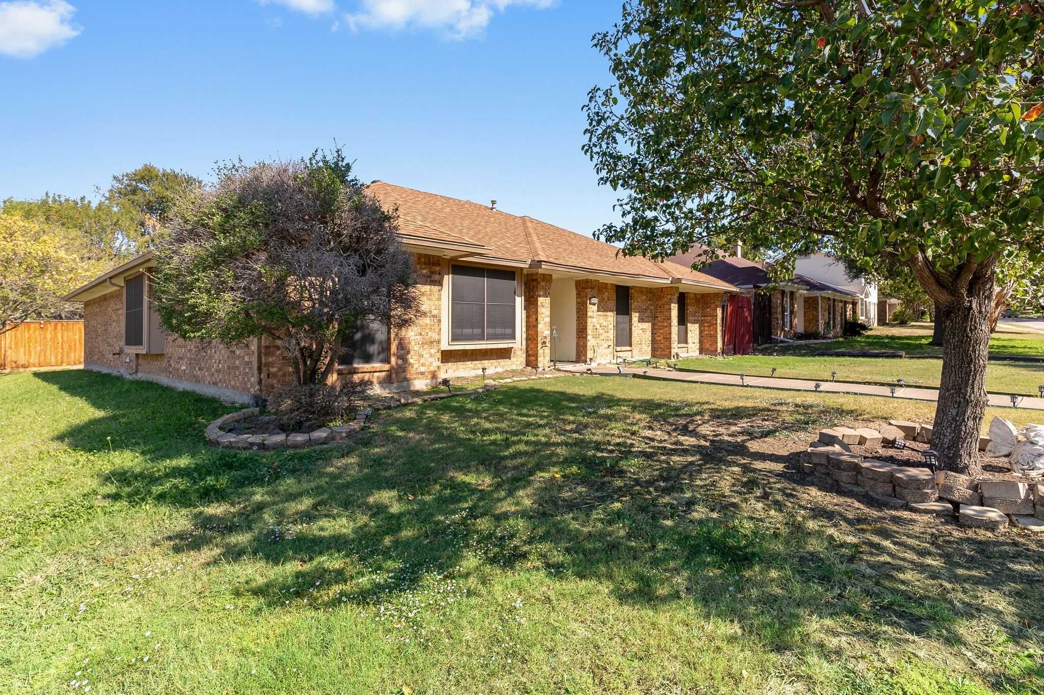 photo 3: 3233 Hastings Street, Mesquite TX 75149