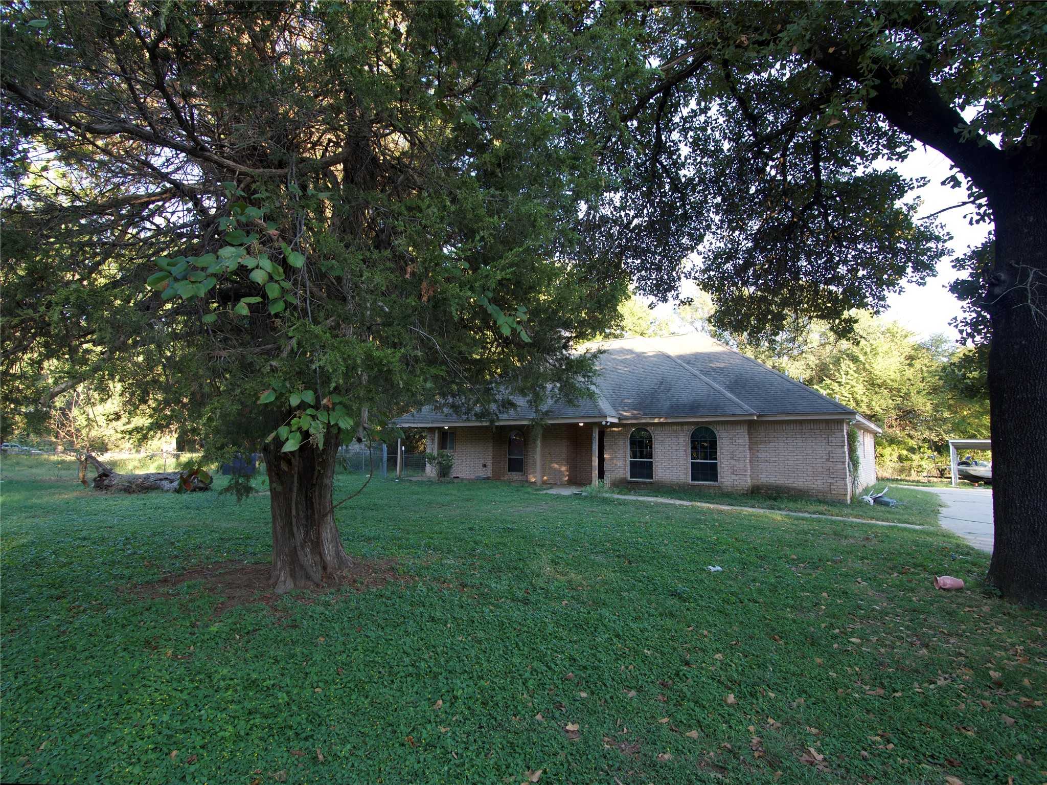 photo 3: 3305 Middlefield Road, Dallas TX 75253