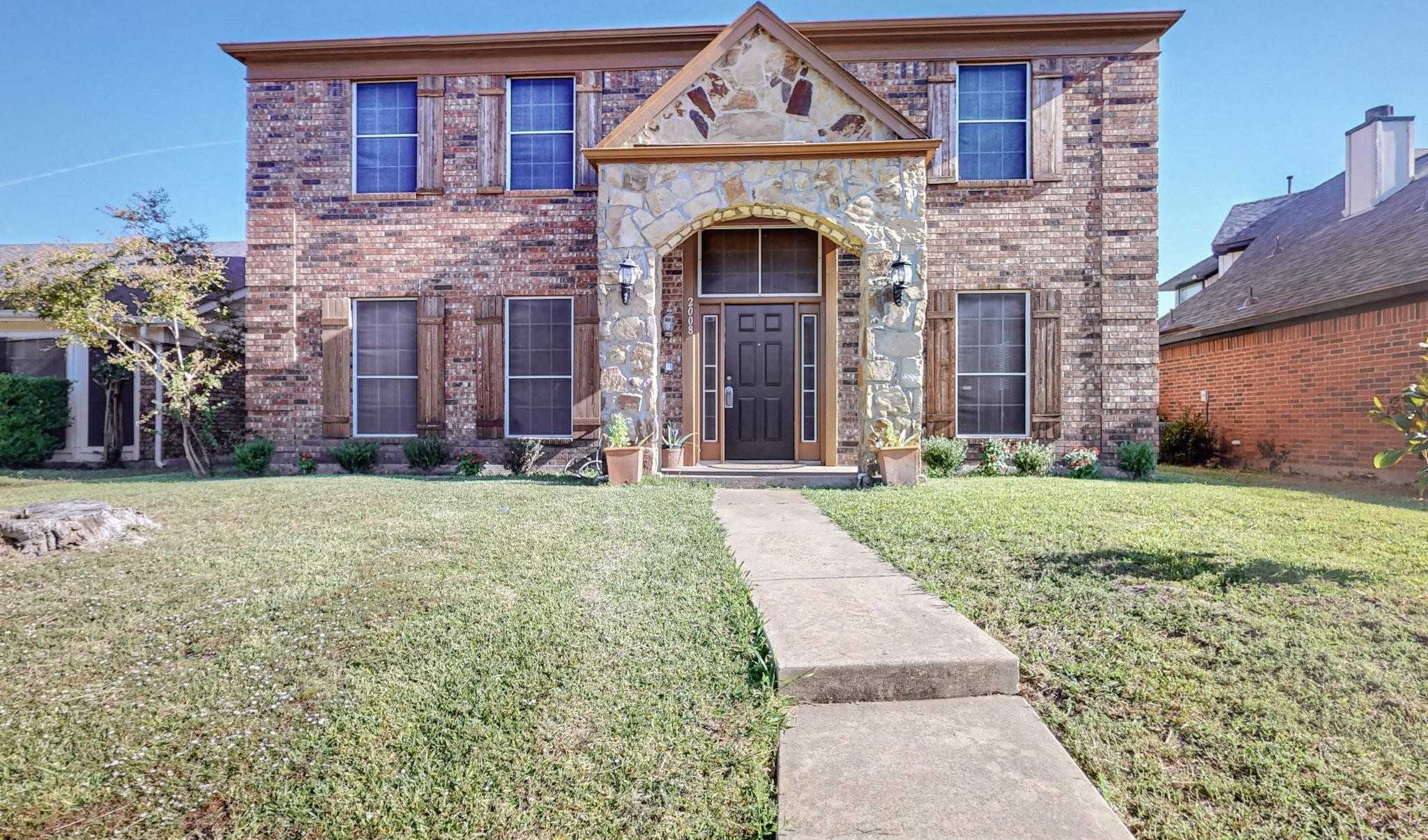 photo 1: 2008 Walden Place, Mesquite TX 75181