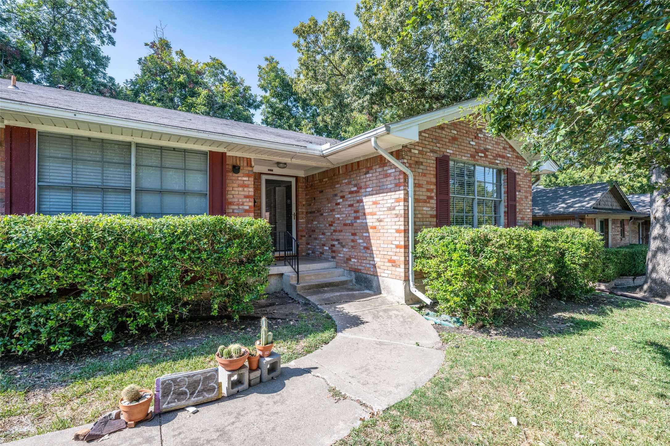 photo 1: 2323 Pinebluff Drive, Dallas TX 75228