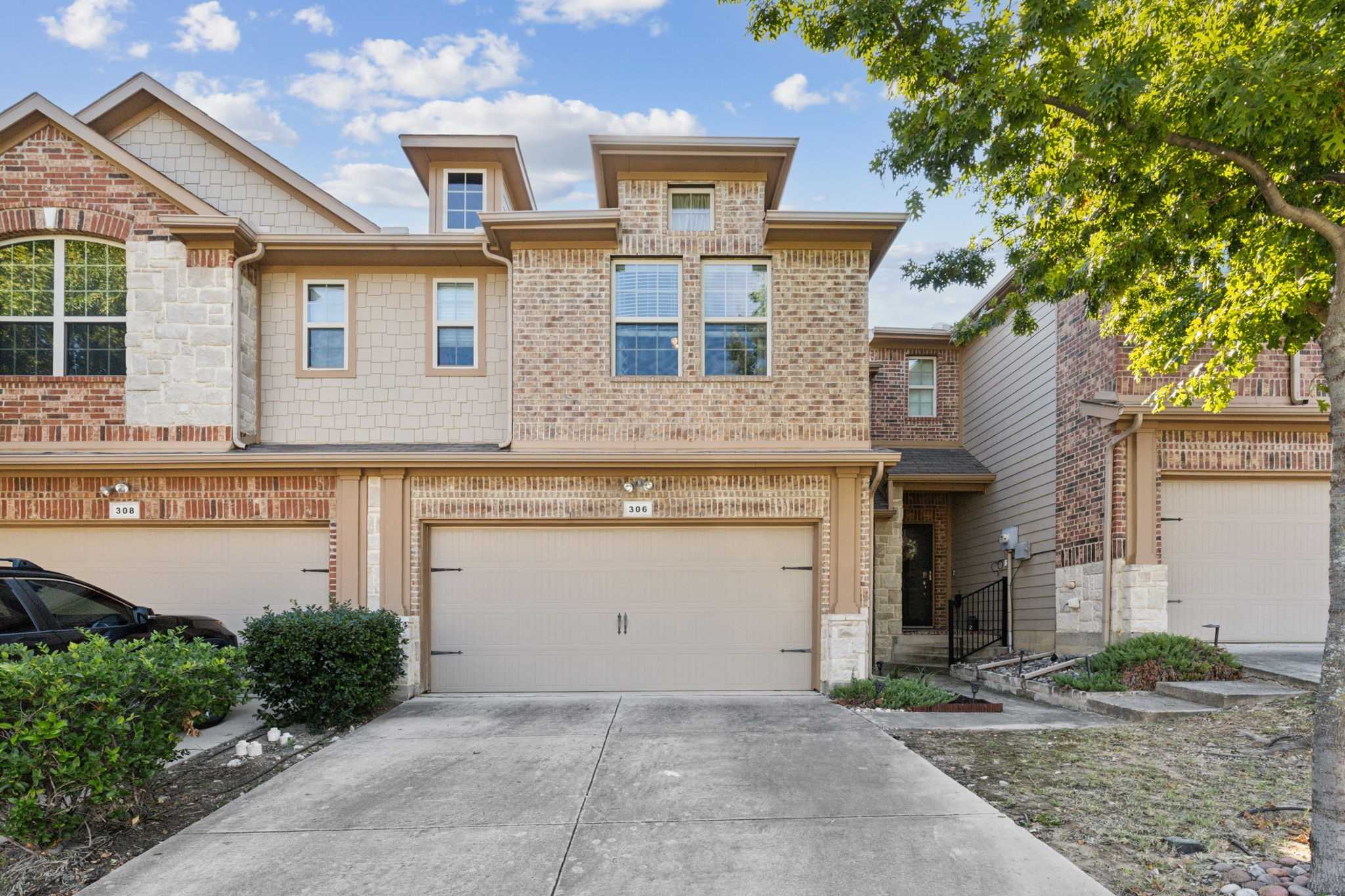 photo 1: 306 Starleaf Trail, Garland TX 75040